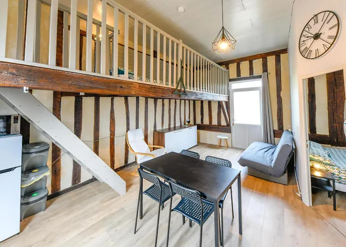 Bed & Breakfast Domaine Le Colombier 3*